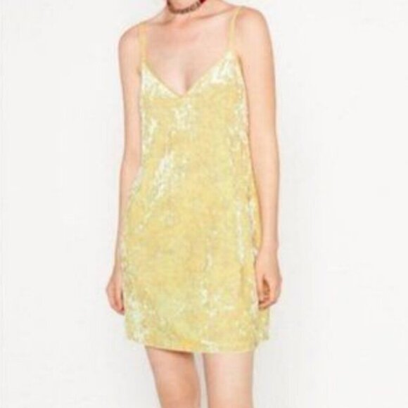 Zara Crushed Velvet Slip Dress - Picture 2 of 13